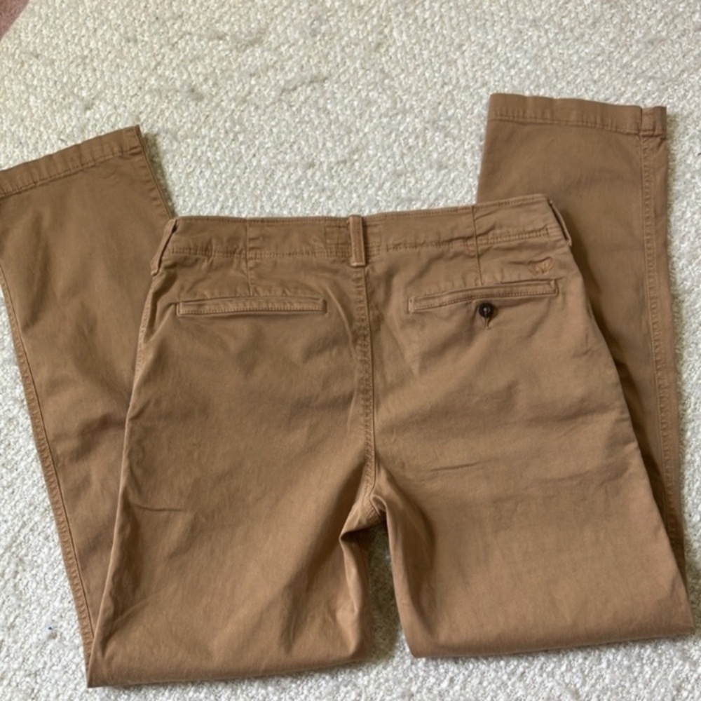 🦅 AMERICAN EAGLE EXTREME FLEX SIZE 30x32 STRAIGHT LEG KHAKI CHINO PANTS